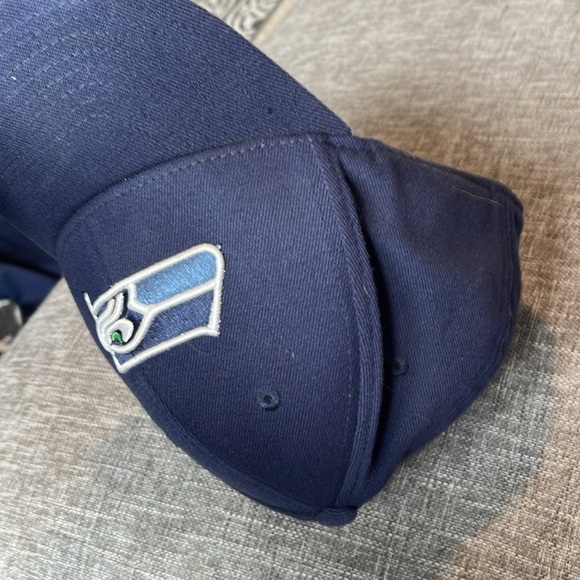 NFL Seahawks hat cap ball cap - Picture 8 of 9